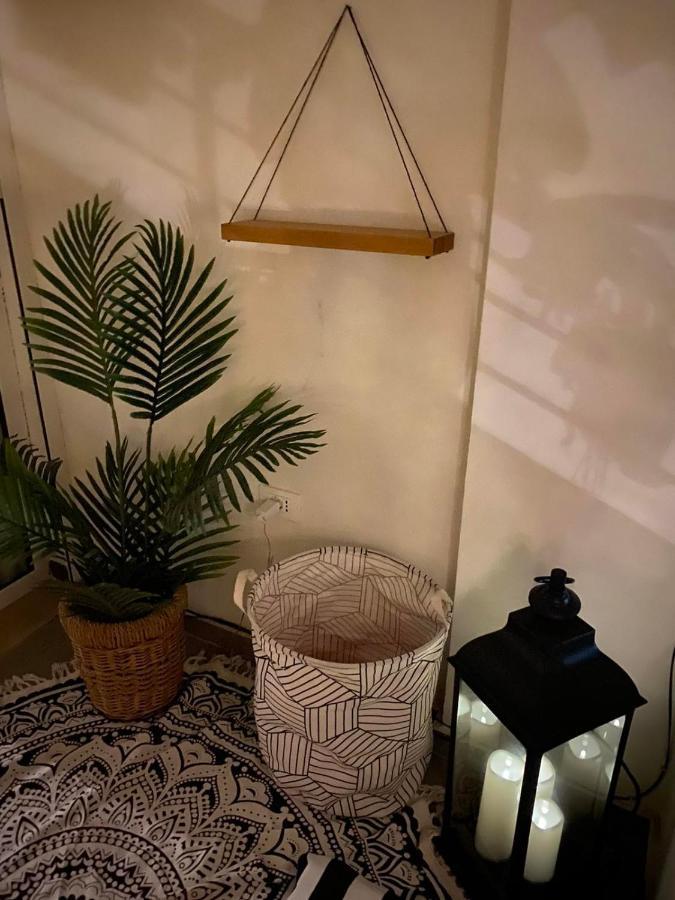 Qerret Boutique Studio Apartment โกเลม ภายนอก รูปภาพ