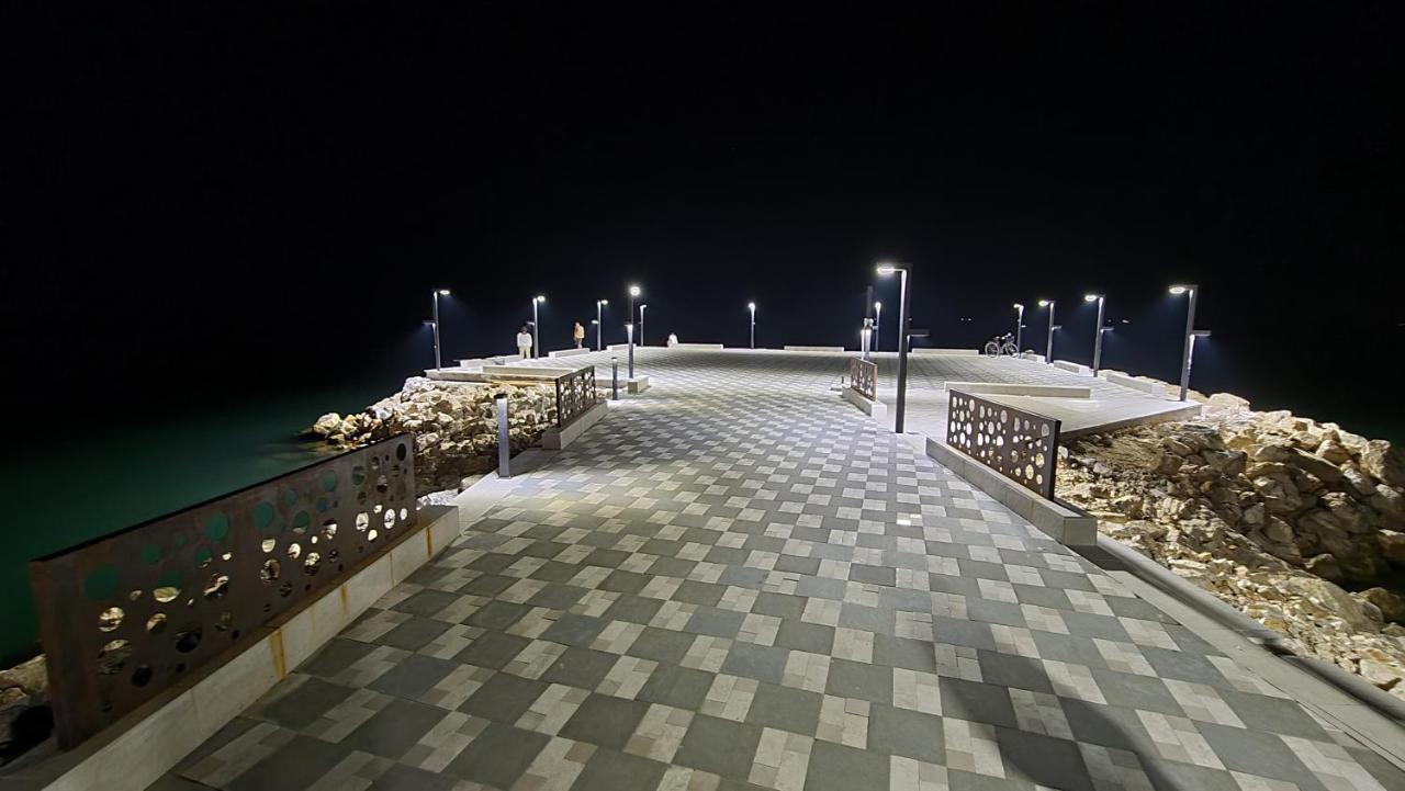 Qerret Boutique Studio Apartment โกเลม ภายนอก รูปภาพ